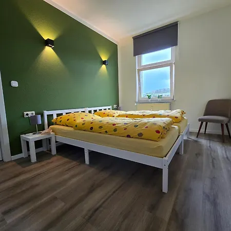 - Tor Zur Rhoen Апартаменты