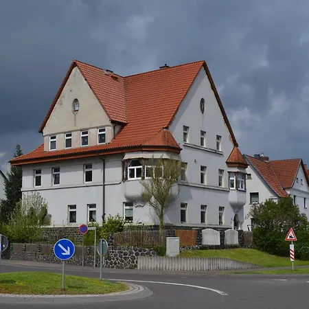 - Tor Zur Rhoen Vacha