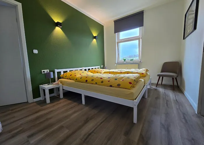 - Tor Zur Rhoen شقة